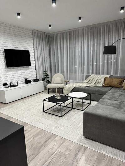 Продам 2-к квартиру Київ, Печерський, Ділова вул., 1/2