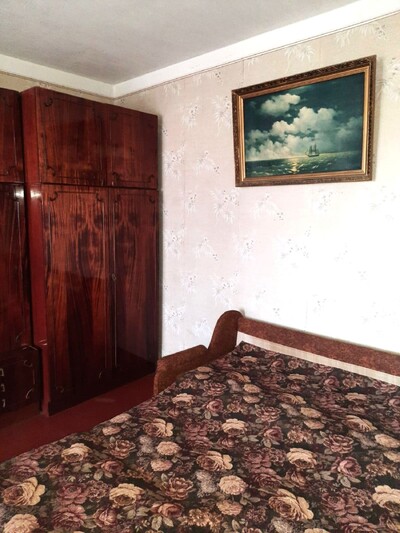 Оболонь. м Мінська вул.Лукьяненка 7б, окрема кімната в 2кімн. для дівчини