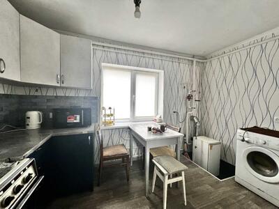 Продам 6-к будинок Фастівський, Фастів, Лянгасова, 72