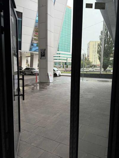 Здам довгостроково об’єкт сфери послуг Київ, Шевченківський, Берестейський просп., 11