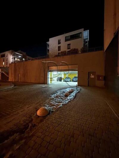 Продам підземний паркінг Київ, Подільський, Замковецька вул., 106В