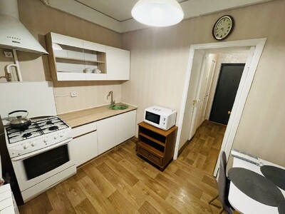 Здам 1к.Святошинський,м.Святошин,вул.Кіпріанова 6.