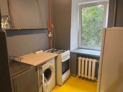 Продам 1 к квартиру вул. Лескова 6