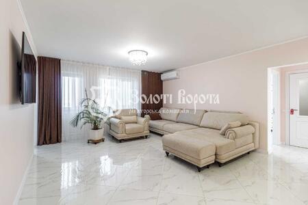 Продам 3-к квартиру Фастівський, Новосілки, Приміська, 26б