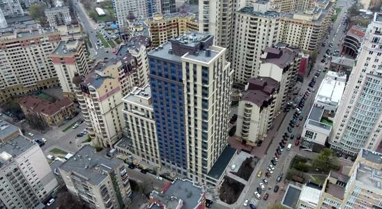 Продам 3-к квартиру Київ, Шевченківський, Річна вул., 4