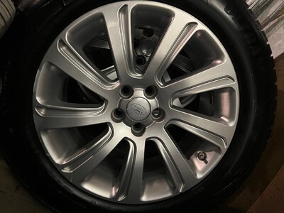 Продаю 4 колеса с дисками ( оригінал) на Land Rover Discovery Sport