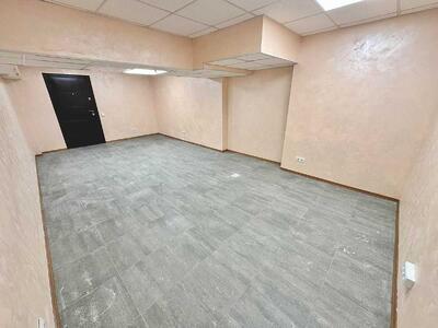 Здам довгостроково приміщення вільного призначення Київ, Голосіївський, Саперно-Слобідська вул., 8