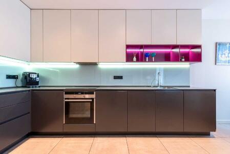 Продам 3-к квартиру Київ, Шевченківський, В\'ячеслава Чорновола вул., 27