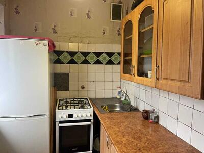 Продам 2-к квартиру Київ, Шевченківський, Салютна вул., 8