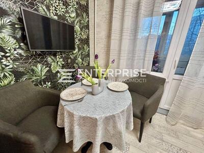 Продаж однокімнатна на Харківському шосе, парк Партизанської слави