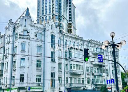 Продам 2-к квартиру Київ, Голосіївський, Саксаганського вул., 33/35