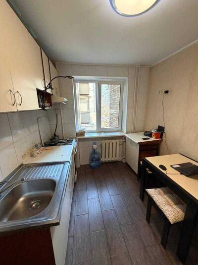 Продам 2-к квартиру Киев, Голосеевский, Большая Васильковская ул., 102