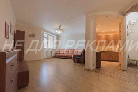 Продам 2-к квартиру Київ, Святошинський, Сім\'ї Стешенків вул., 7