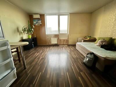 Продам 1-к квартиру Київ, Святошинський, Олевська вул., 5