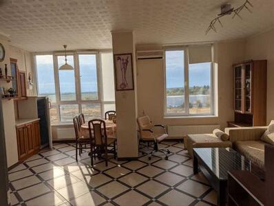 Продам 5-к квартиру Бучанський, Петропавлівська Борщагівка, Миру, 9