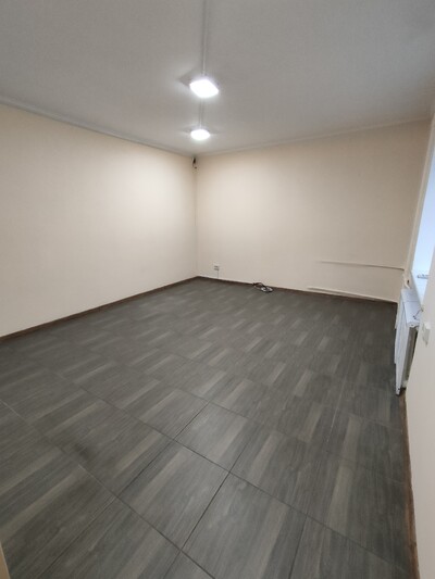 метро Хрещатик 5хв.пішки, окремий вхід, 2 кімнати