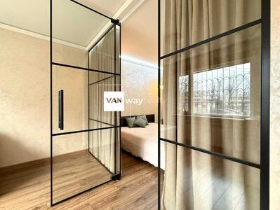 Продам 1-к квартиру Київ, Дніпровський, Андрія Малишка вул., 3