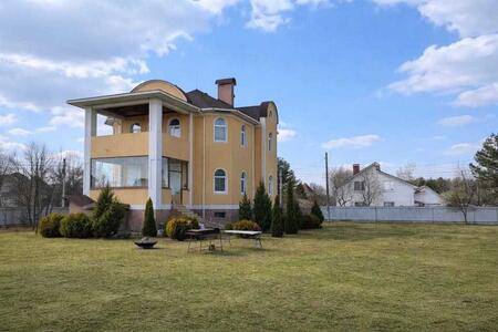 Продам 5-к будинок Бучанський, Любимівка, Лісна