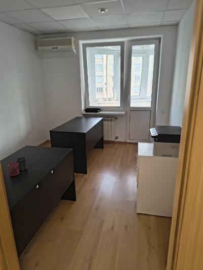 Оренда, Микільско-Слобідська, 2б, н/ф, 86 кв.м., від власника,