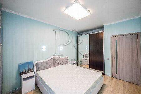 Продам 2-к квартиру Київ, Солом`янський, Польова вул., 73