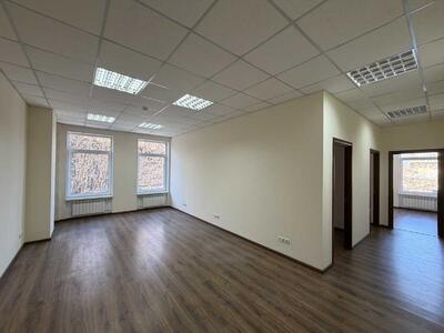 Сдам долгосрочно офисное помещение Киев, Подольский, Нижний Вал ул., 15