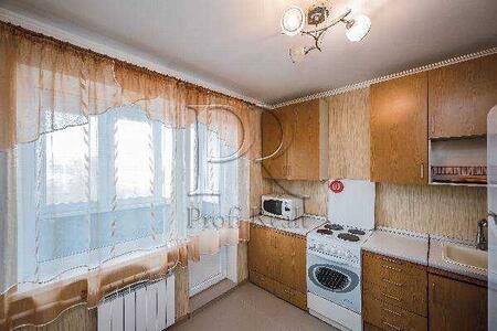 Продам 2-к квартиру Київ, Голосіївський, Глушкова Академіка проспект, 18