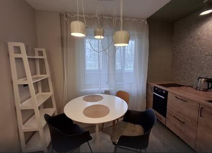 Продається однокімнатна квартира. Дарницький район, шосе Харківське, 63