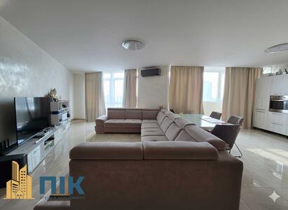 Продам 3-к квартиру Киев, Оболонский, Героев Сталинграда просп., 2д