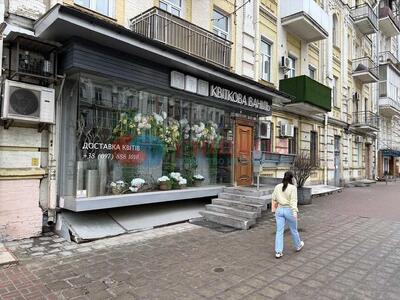 Здам довгостроково торгову площу Київ, Печерський, Саксаганського вул., 13/42