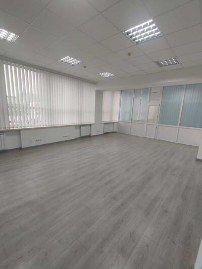 Сдам долгосрочно офисное помещение Киев, Днепровский, Евгения Сверстюка ул., 11