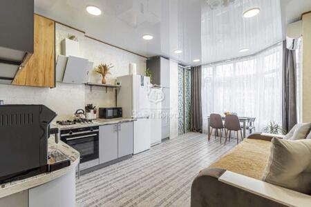 Продам 2-к квартиру Бучанський, Петропавлівська Борщагівка, Львівська вул., 1