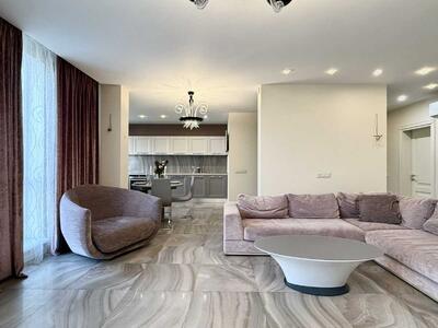 Продам 3-к квартиру Київ, Голосіївський, Голосіївський просп., 30Б