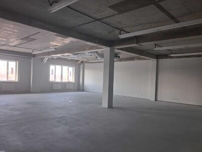 Сдам долгосрочно складское помещение Киев, Соломенский, Ушинского ул.