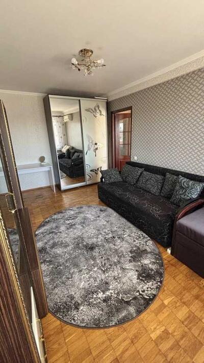 Здам довгостроково 1-к квартиру Київ, Деснянський, Шолом-Алейхема вул., 12