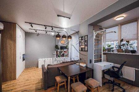 Продам 2-к квартиру Києво-Святошинський, Крюківщина, Единства улиц а, 2