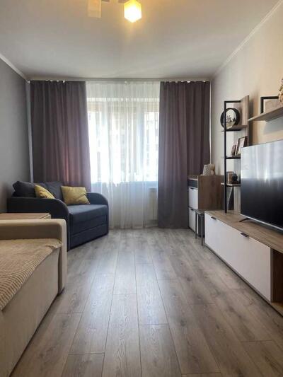 Продам 1-к квартиру Київ, Подільський, Георгія Гонгадзе просп., 20ж