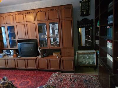 Продам 2-к квартиру Броварский, Бровары, незалежності, 19