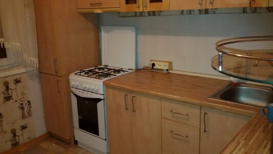 Здам 2х кімнатну квартиру на проспекті Бажана,9а