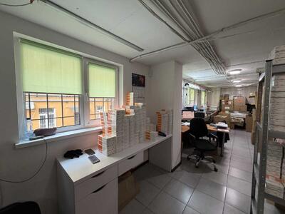 Продам офисное помещение Киев, Шевченковский, Глубочицкая ул., 40