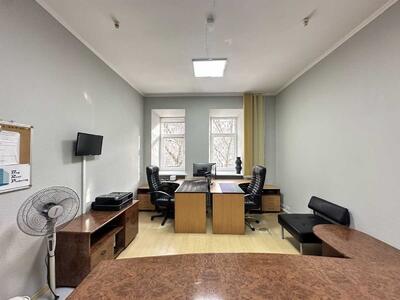 Сдам долгосрочно офисное помещение Киев, Шевченковский, Костельная ул., 10