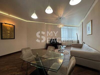 Продам 3-к квартиру Київ, Печерський, Щорса вул., 44А