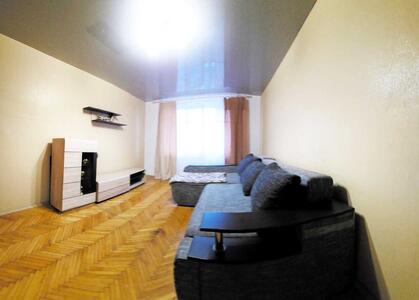 Продам 1-к квартиру Київ, Святошинський, Генерала Наумова вул.