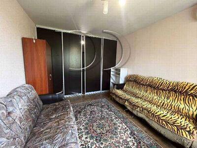 Продам 1-к квартиру Київ, Святошинський, Академіка Туполєва вул., 5Б