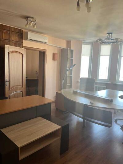 Здам довгостроково об’єкт сфери послуг Київ, Дарницький, Срібнокільська вул., 22