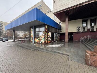 Здам довгостроково торгову площу Київ, Шевченківський, Тараса Шевченка бульв., 38