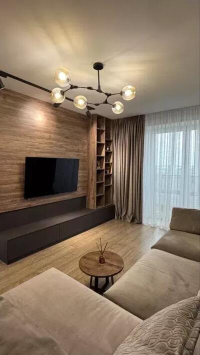 Продам 4 кімн. квартиру вул. Черкаська 16, с. Петропавлівська Борщагівка