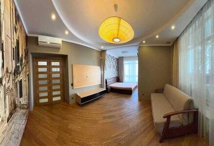 Продам 1-к квартиру Київ, Печерський, Андрія Верхогляда вул., 14