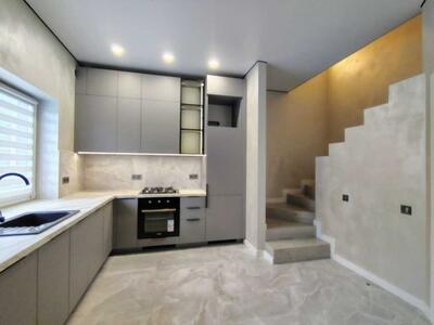 Продам 1-к квартиру Обухівський, Васильків, Бузкова