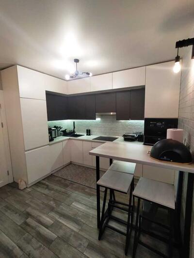 Продам 2-к квартиру Бучанский, Крюковщина, Балукова, 1а