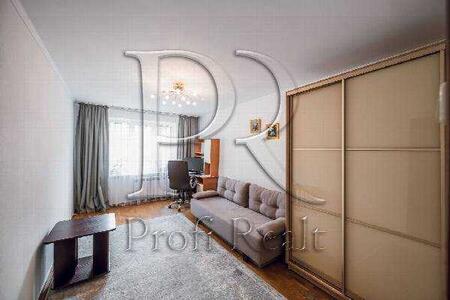 Продам 3-к квартиру Київ, Голосіївський, Голосіївський просп., 19